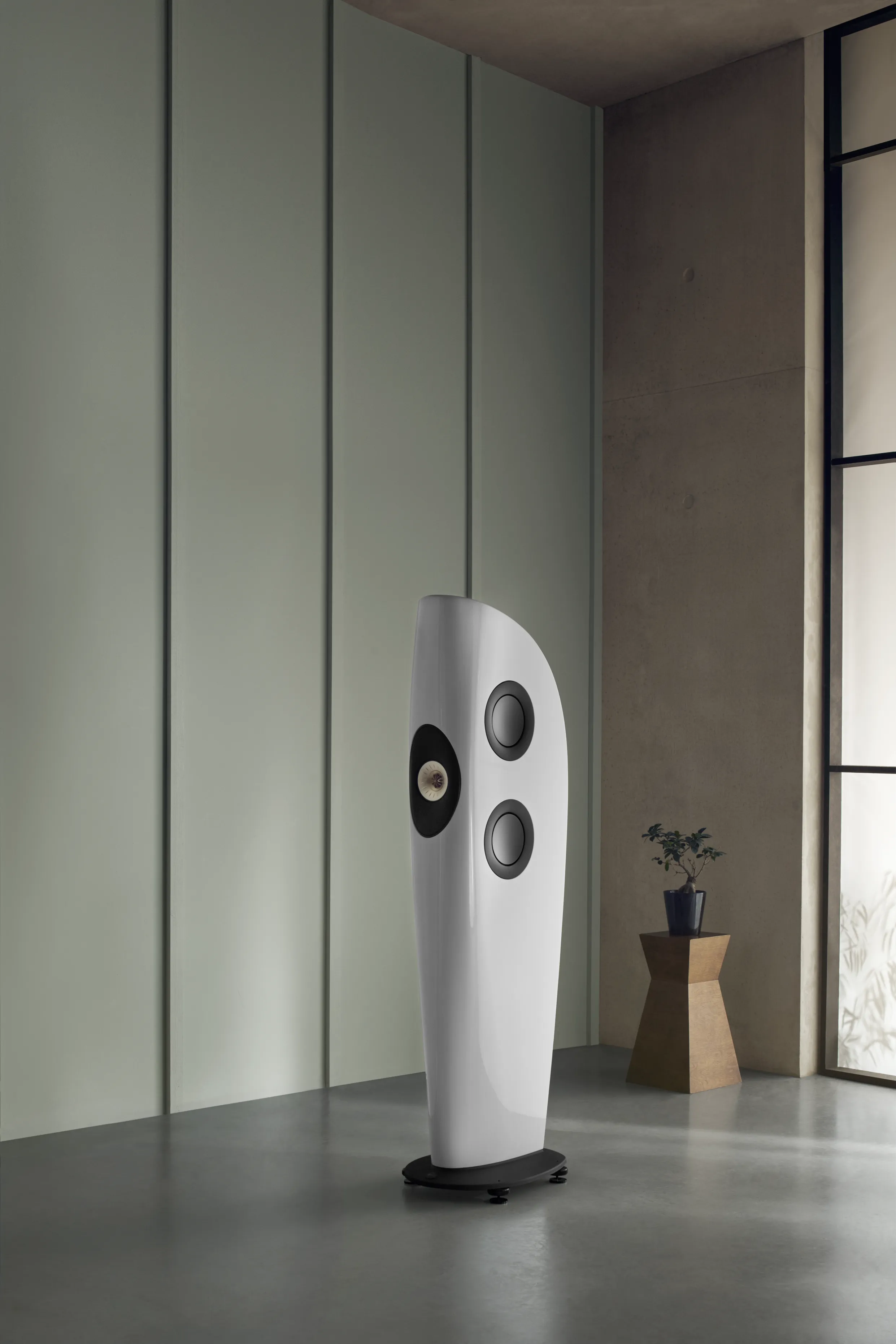 KEF Blade TWO Meta Ultimate High Performance Loudspeaker